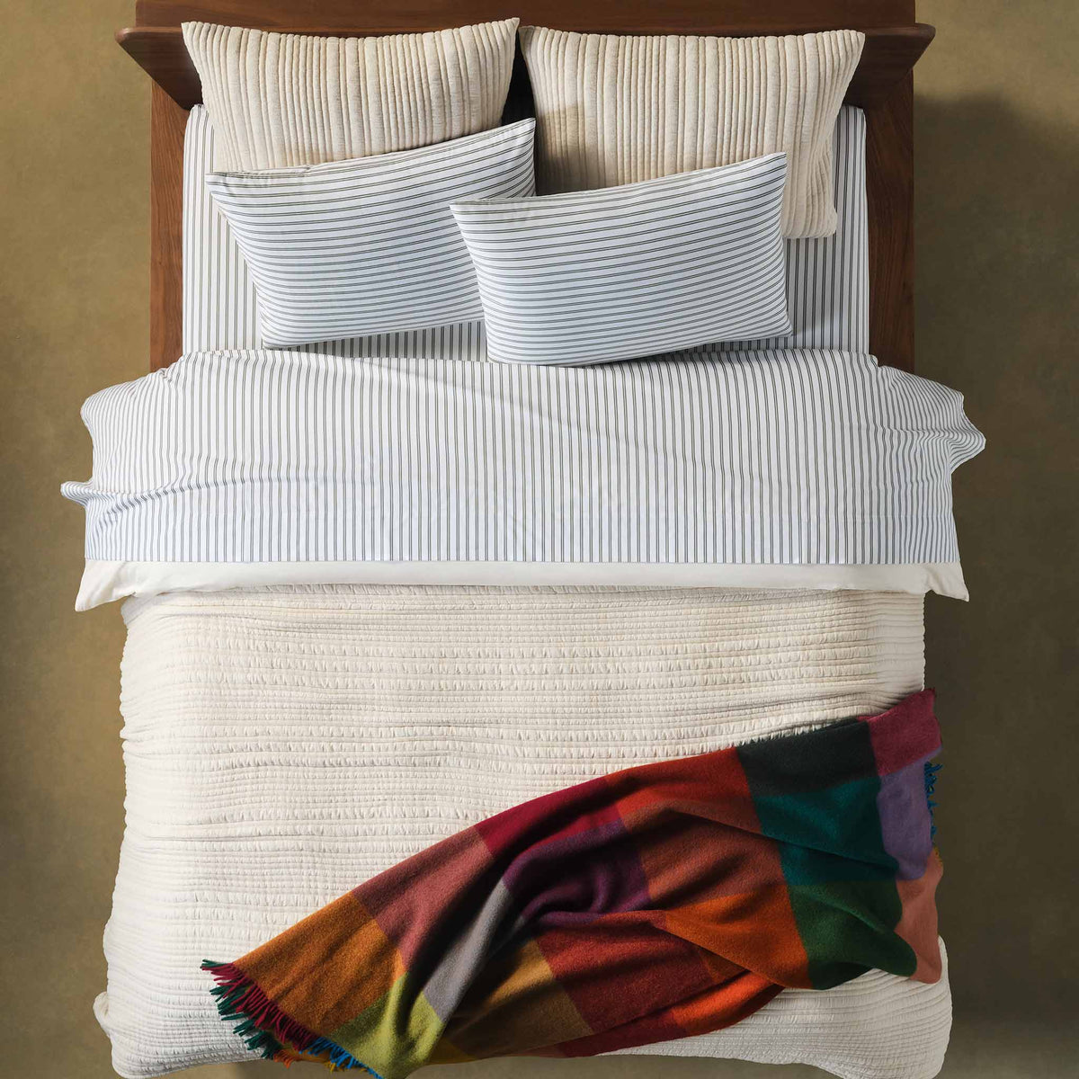 Colorfield Lambswool Throw Blanket